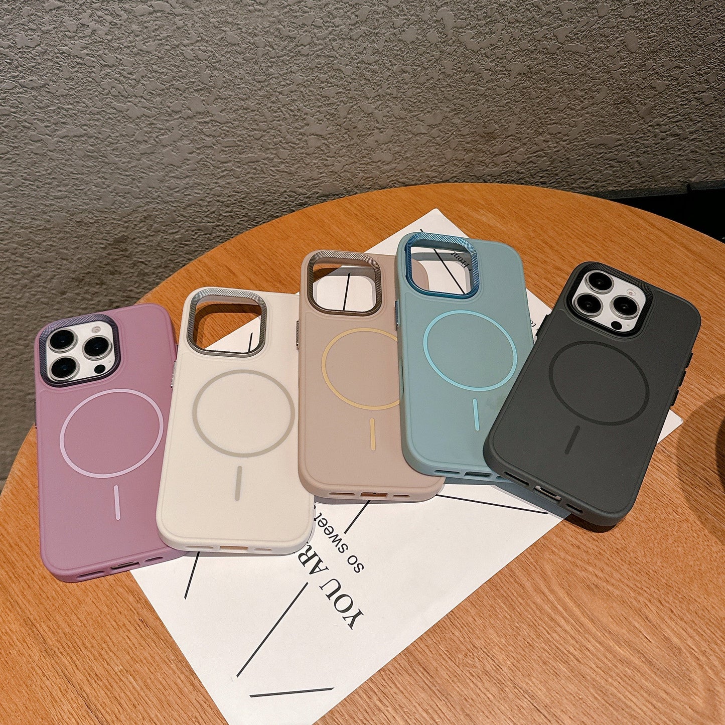 ZEROTO ZR009 | Magnetic Mag-Safe | Spiral Camera Protection Silicone Case